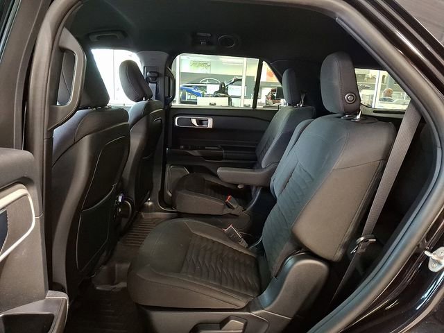 Used 2020 Ford Explorer XLT w/ Comfort Package image 11