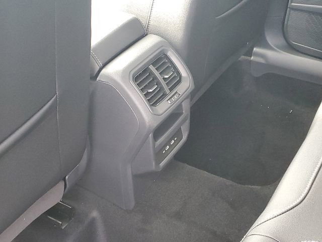 New 2026 Volkswagen Taos SE FWD image 28