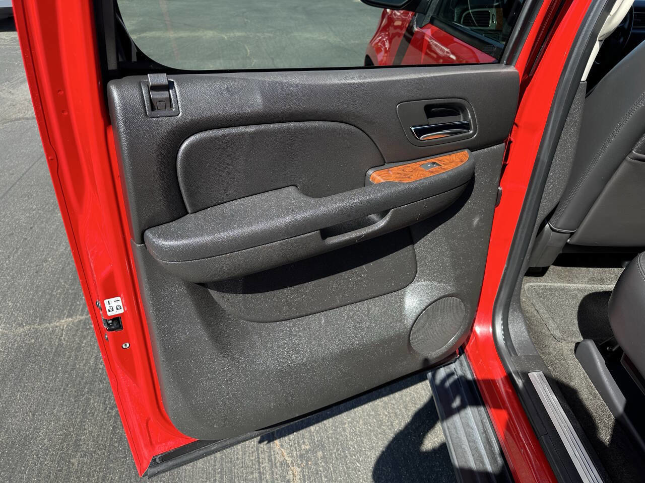 Used 2008 Chevrolet Avalanche LTZ w/ LTZ Preferred Equipment Group RWD image 21