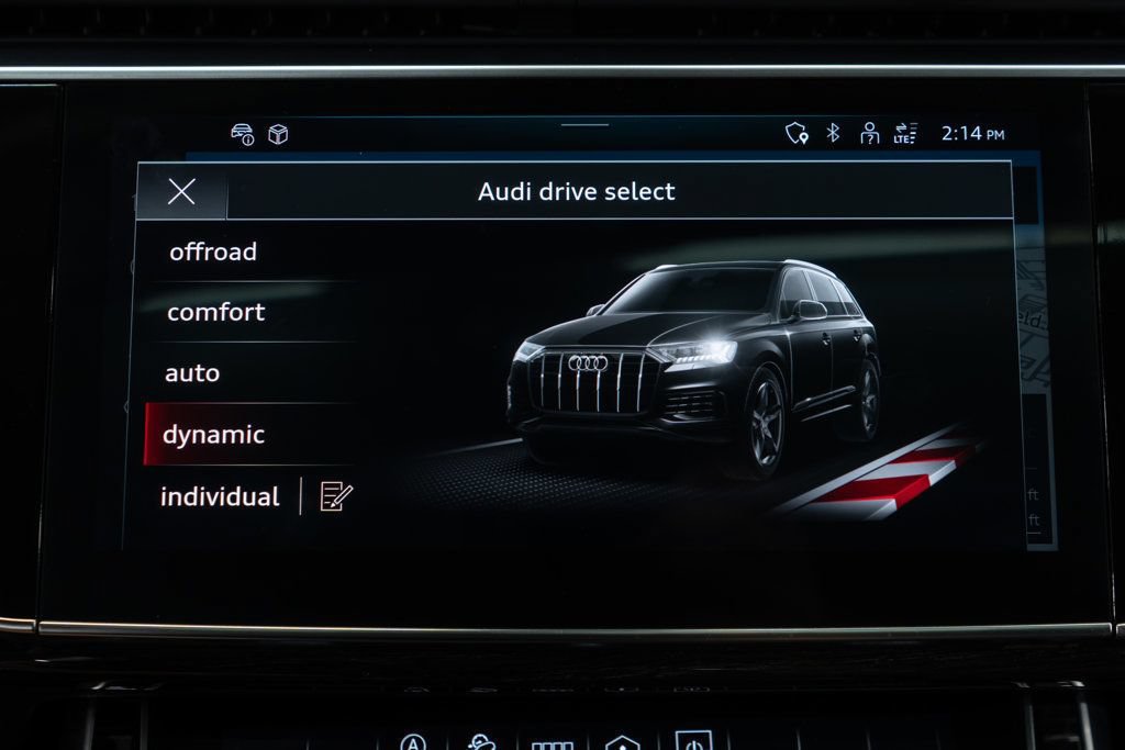 Used 2023 Audi Q7 2.0T Premium Plus w/ Premium Plus Package AWD/4WD image 30