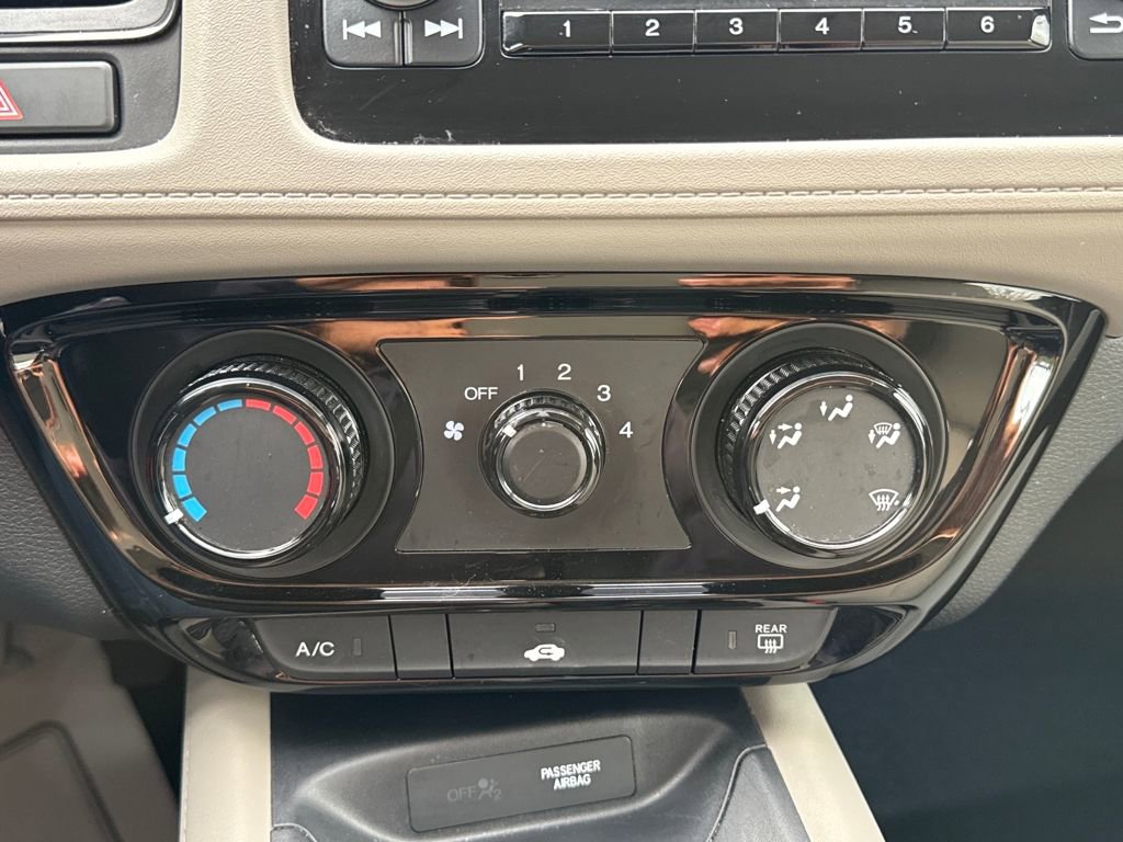 Used 2020 Honda HR-V LX image 22