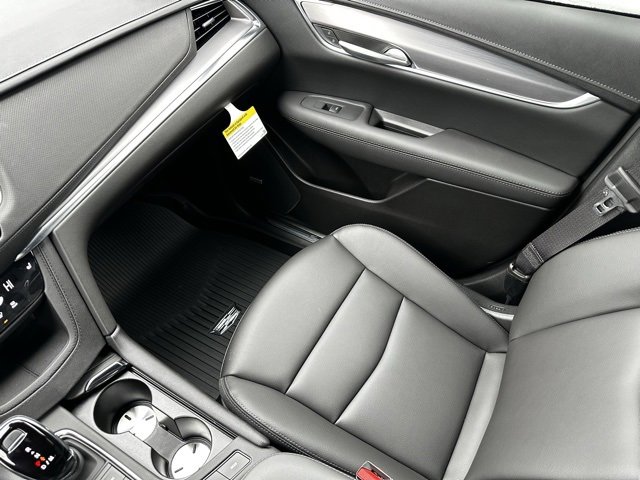 New 2025 Cadillac XT5 Luxury w/ LPO, Floor Liner Package image 17
