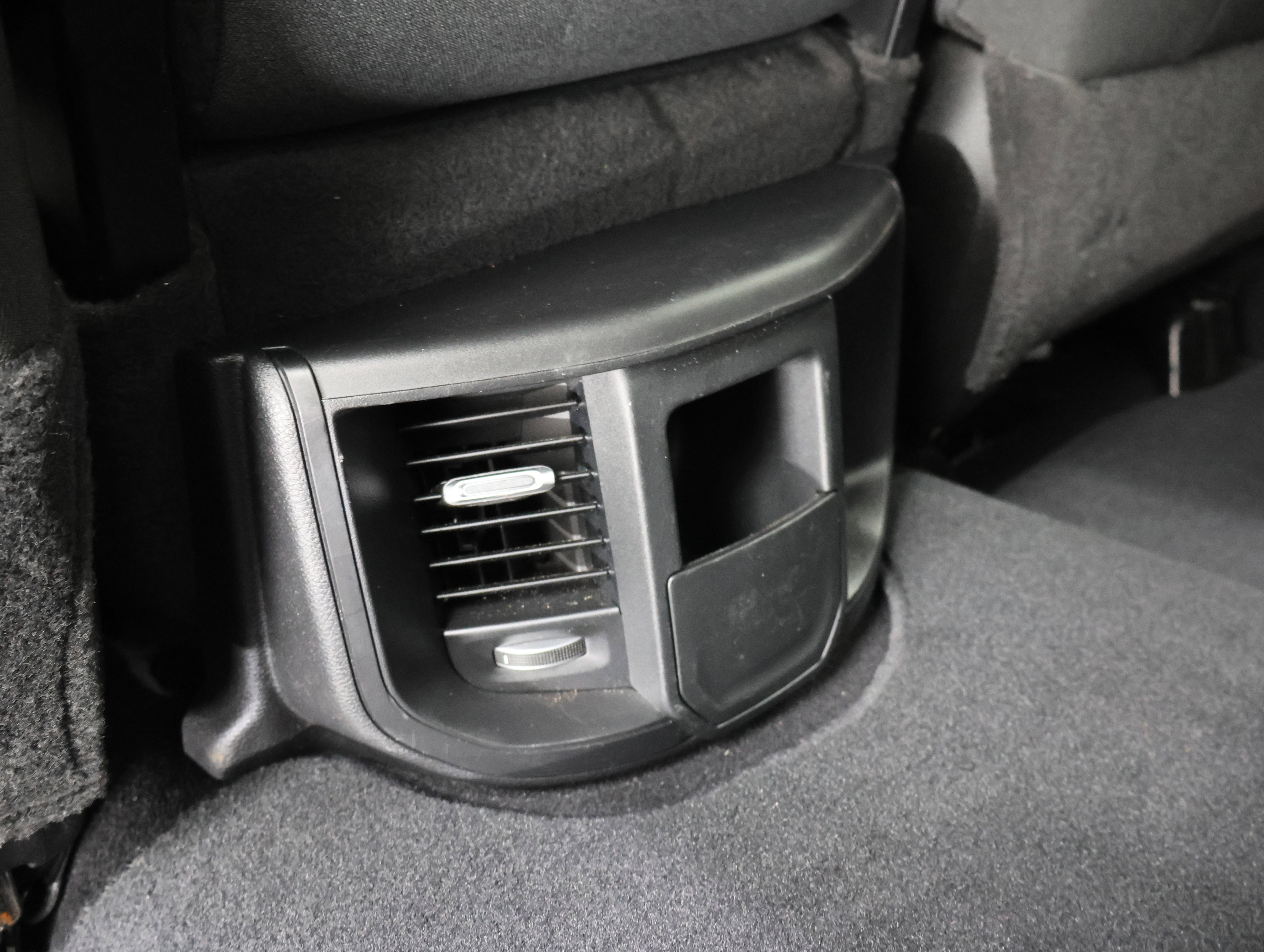 Used 2024 RAM 3500 Tradesman w/ Chrome Appearance Group image 37