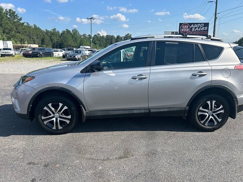 Used 2016 Toyota RAV4 LE image 12