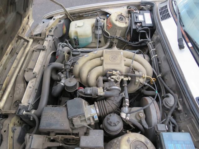 Used 1988 BMW 325i Convertible image 33