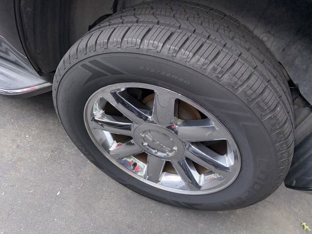 Used 2012 GMC Yukon Denali AWD/4WD image 4