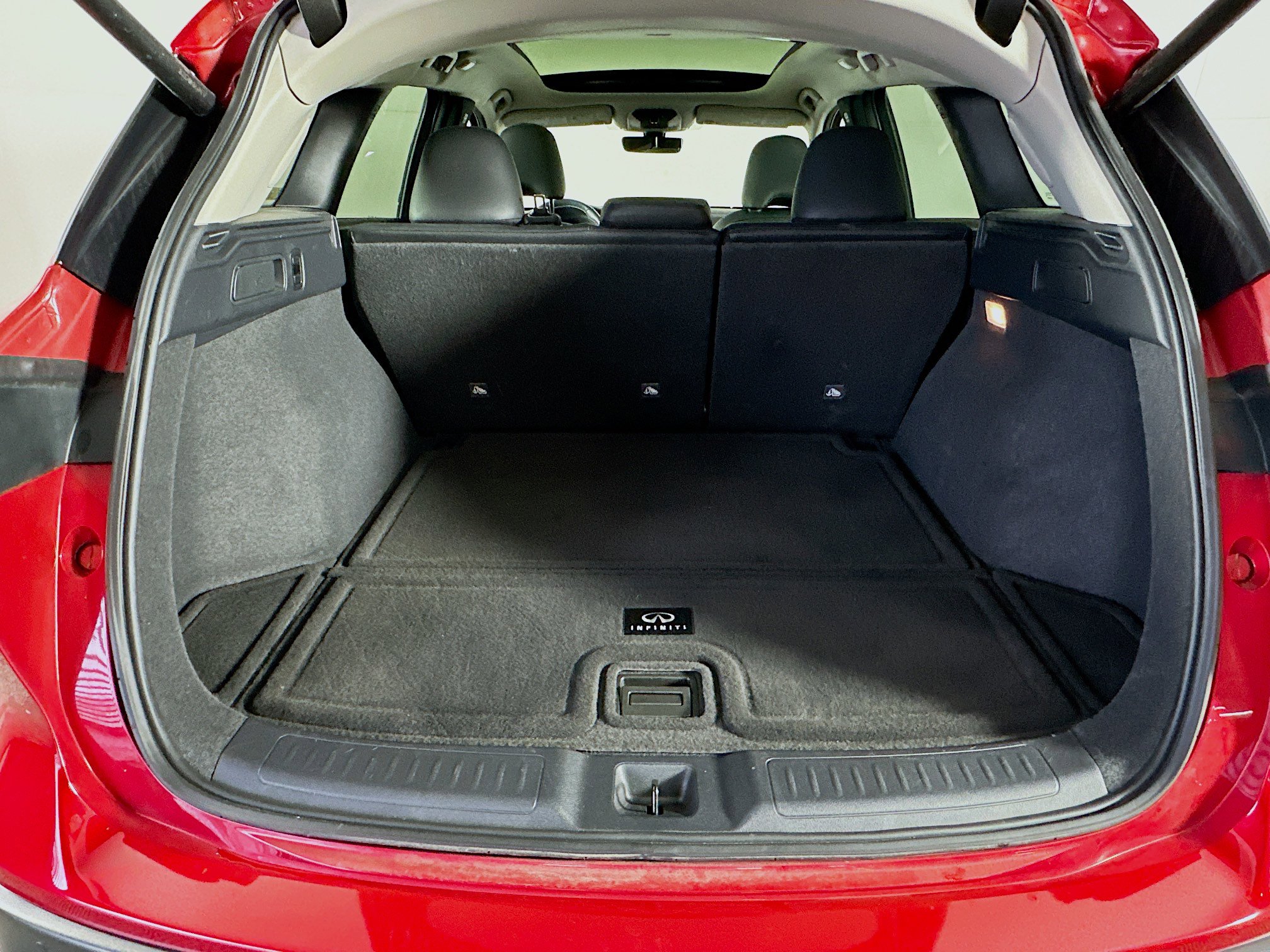 Used 2023 INFINITI QX50 Sensory w/ Cargo Package image 29