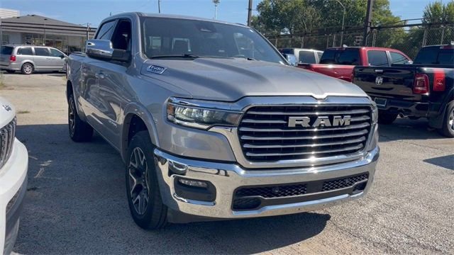 Used 2025 RAM 1500 Laramie image 7