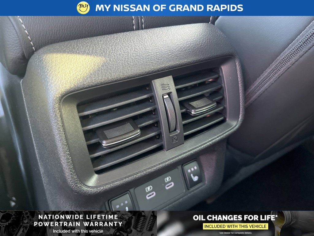 New 2026 Nissan Murano Platinum w/ Cargo Package AWD/4WD image 23
