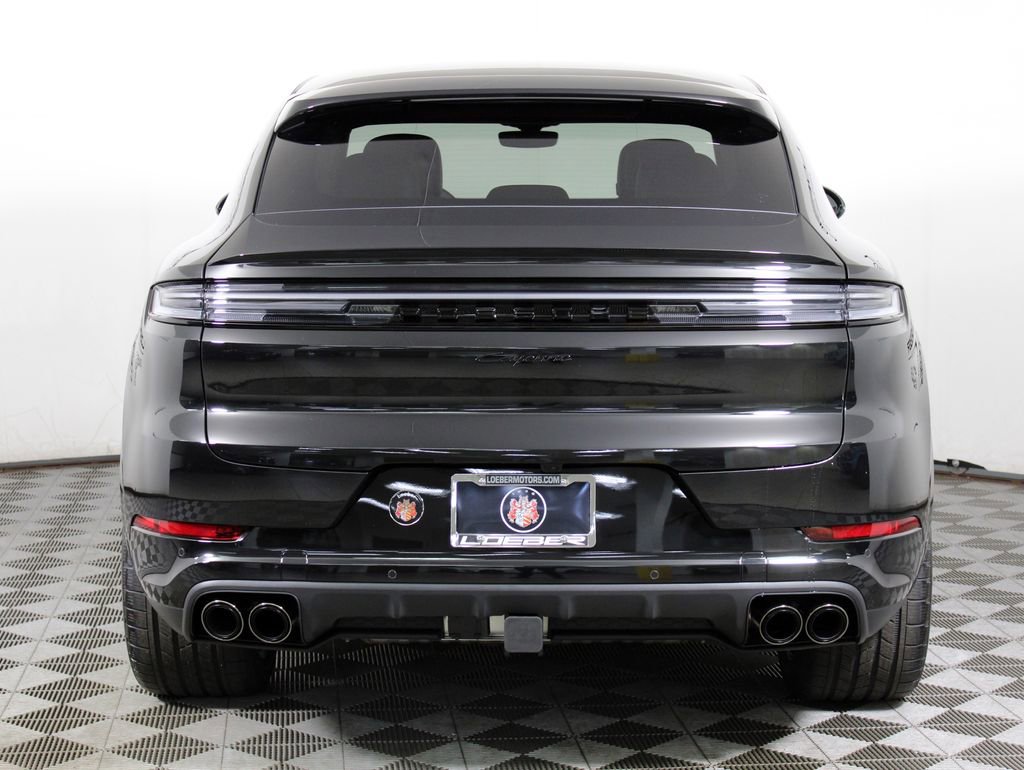 Certified 2026 Porsche Cayenne Coupe image 6