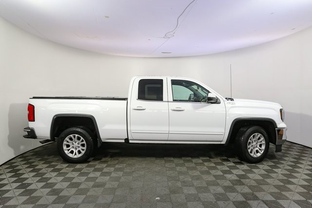Used 2017 GMC Sierra 1500 SLE w/ SLE Value Package image 11