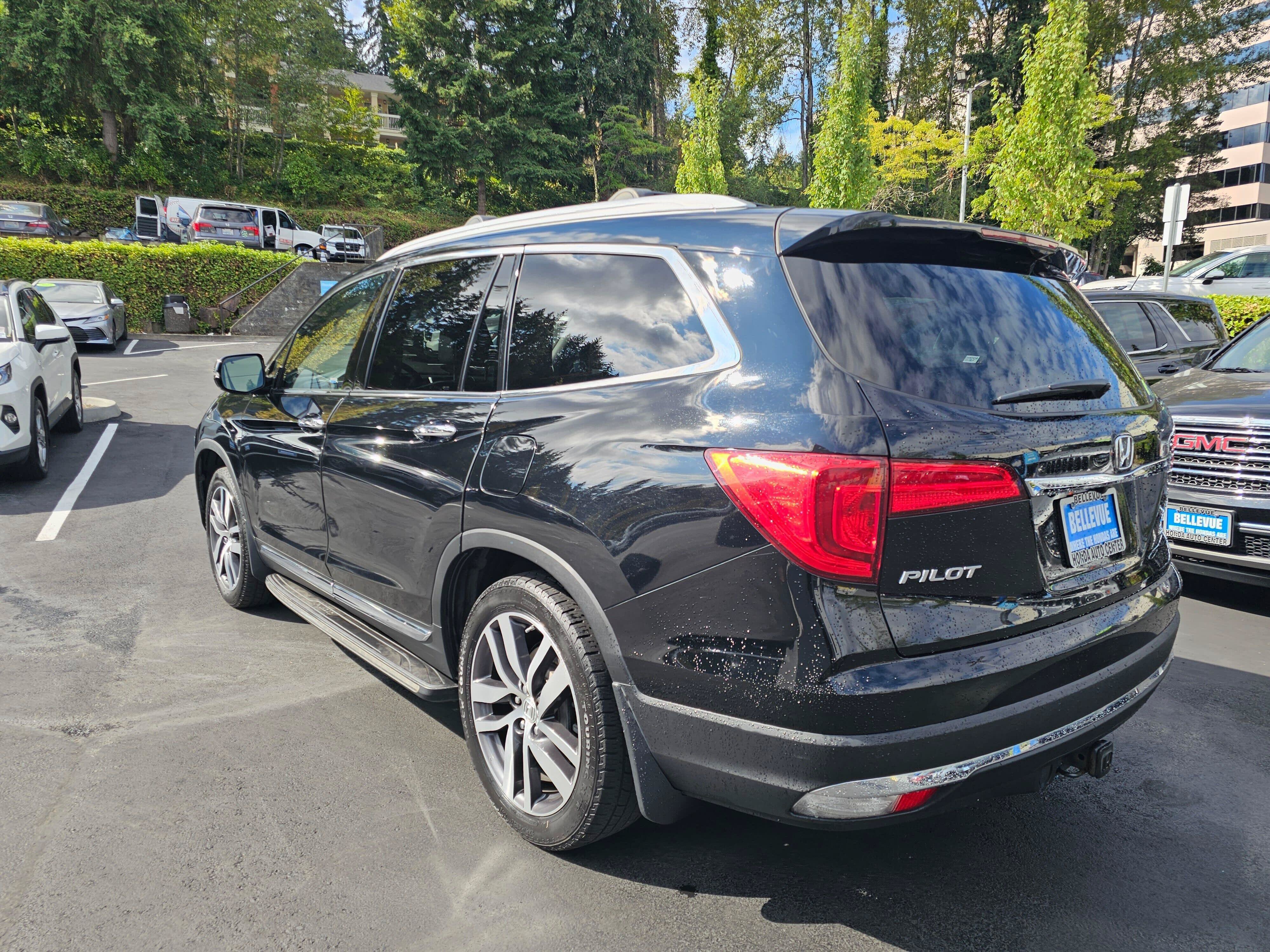 Used 2016 Honda Pilot Elite image 5