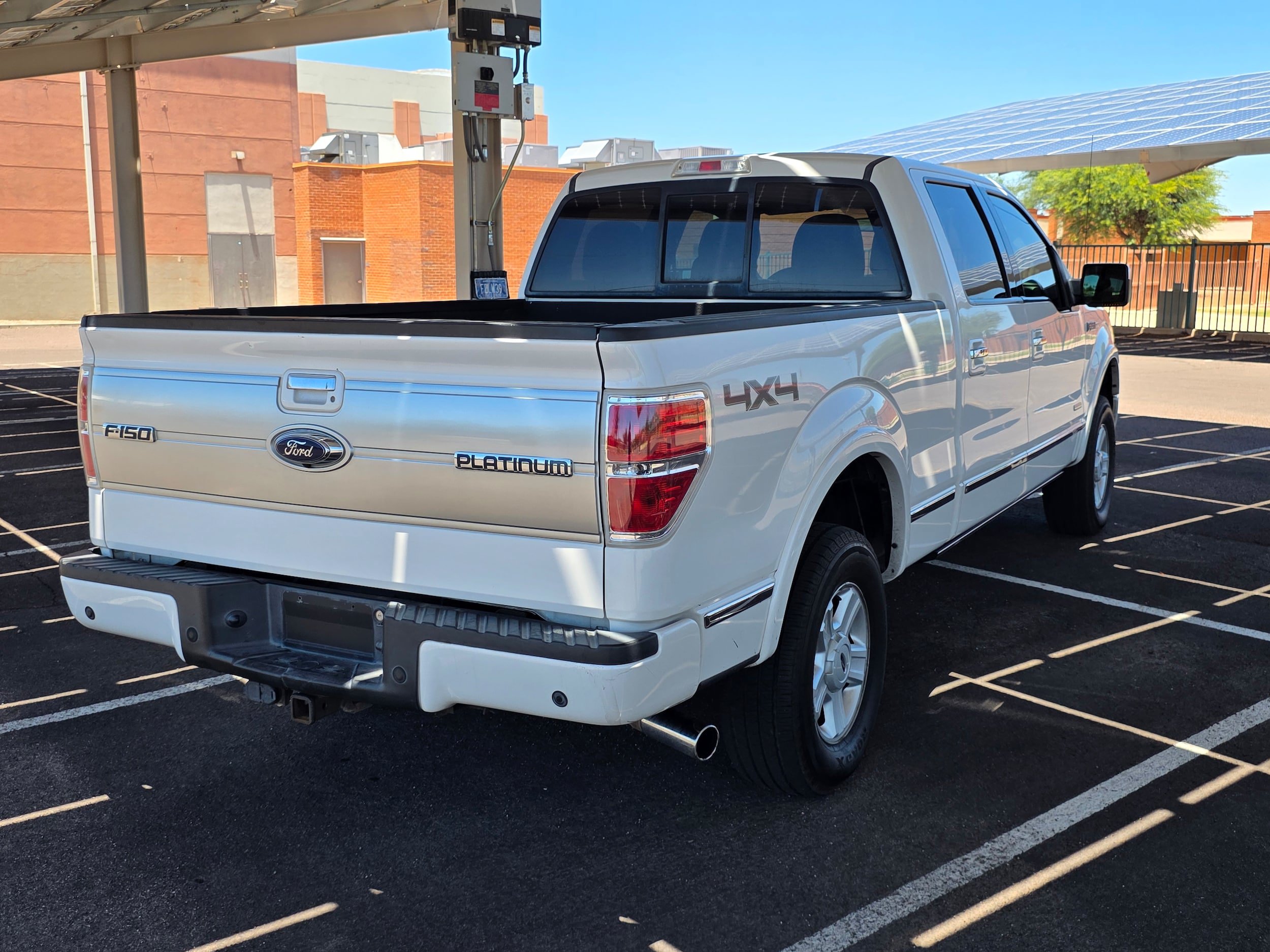 Used 2014 Ford F150 Platinum AWD/4WD image 5
