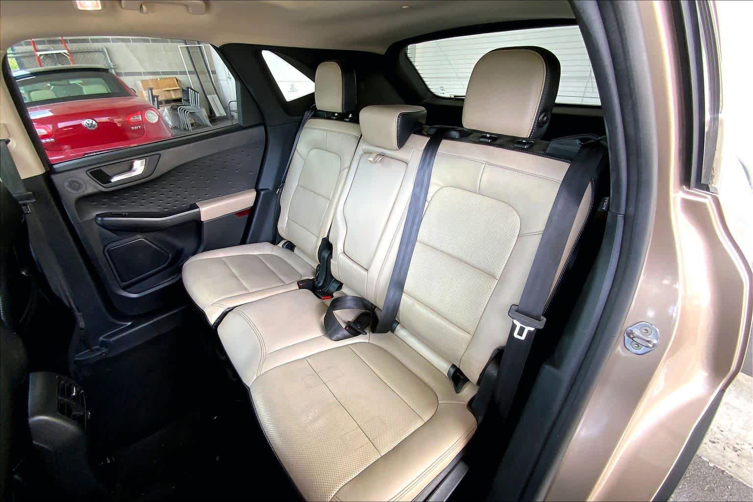 Used 2020 Ford Escape Titanium AWD/4WD image 23