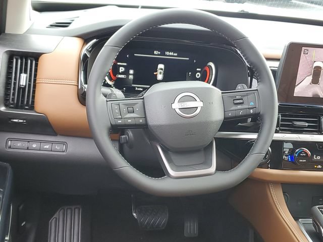 New 2026 Nissan Pathfinder Platinum AWD/4WD image 14