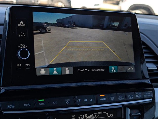 Used 2025 Honda Odyssey Touring image 19