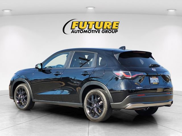 Used 2023 Honda HR-V Sport image 7