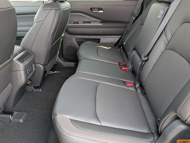 New 2026 Nissan Pathfinder SL w/ Cargo Package AWD/4WD image 21