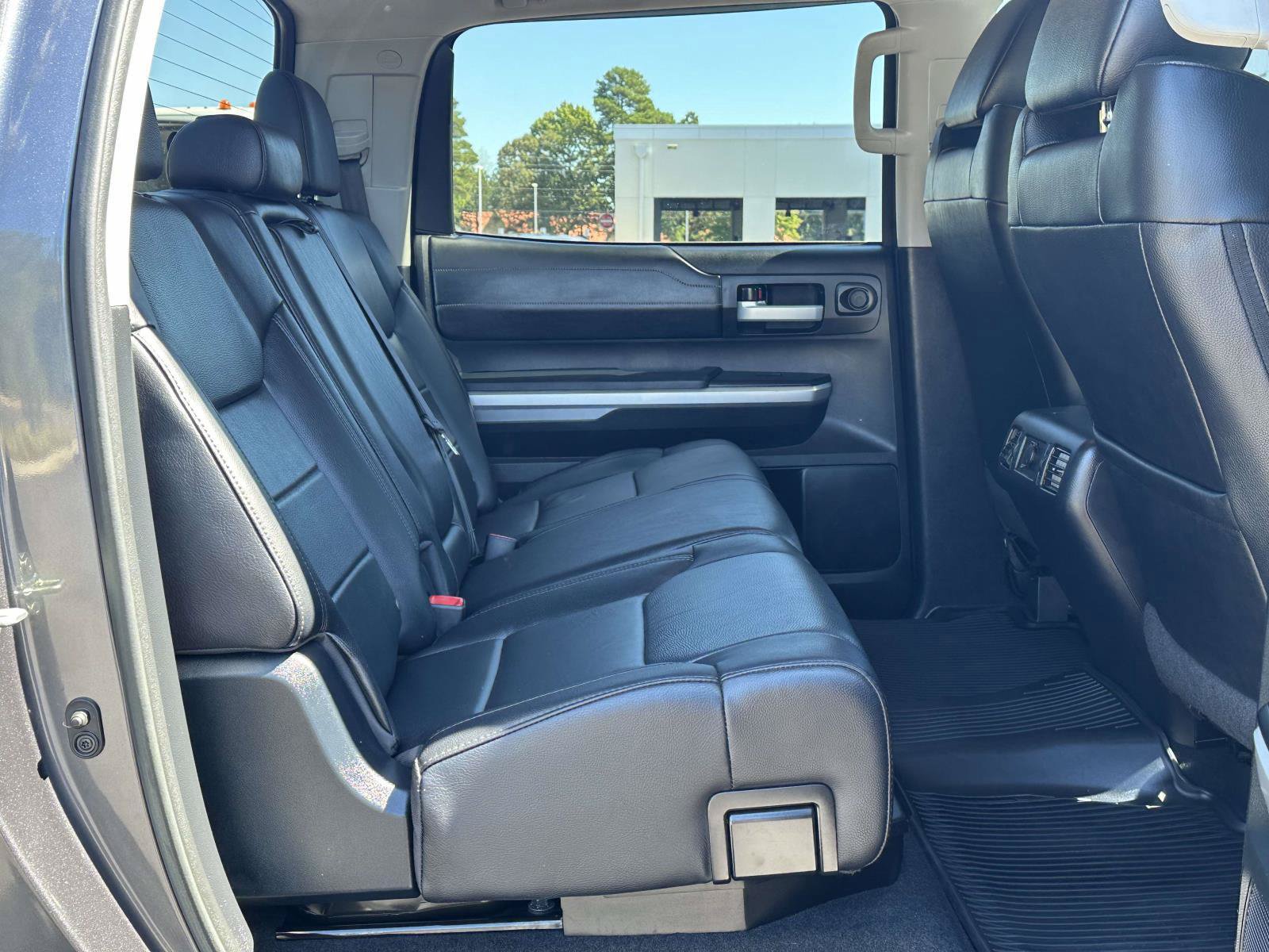 Used 2017 Toyota Tundra Limited w/ Limited Premium Package AWD/4WD image 7