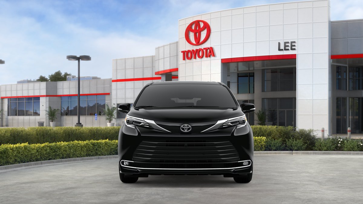 New 2026 Toyota Sienna Platinum AWD/4WD image 17