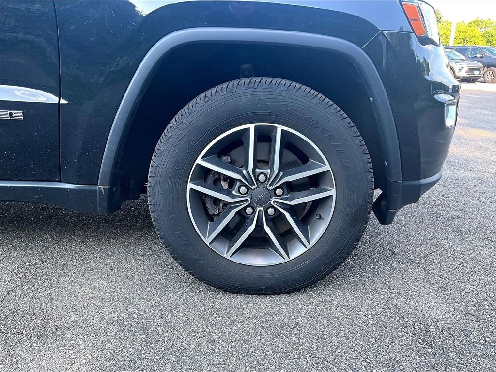 Used 2021 Jeep Grand Cherokee Limited AWD/4WD image 7