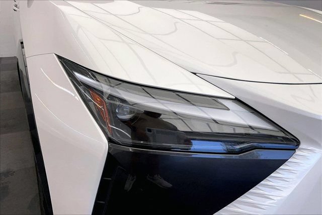 Used 2024 Lexus RZ 300e Premium FWD image 28