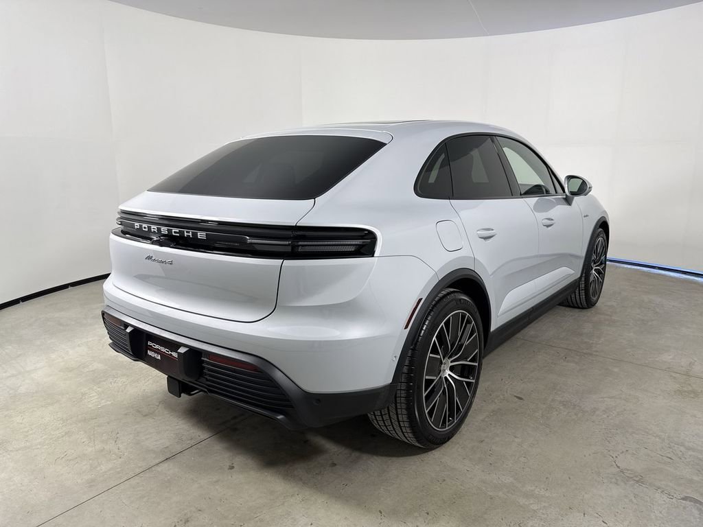 New 2026 Porsche Macan 4 Electric AWD/4WD image 7