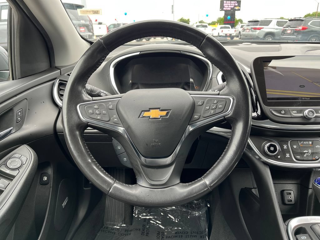 Used 2018 Chevrolet Volt Premier w/ Driver Confidence Package FWD image 18
