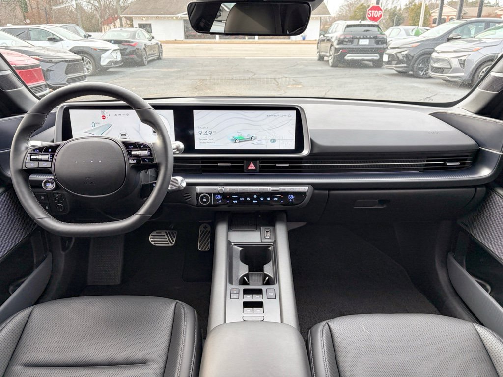 Used 2023 Hyundai Ioniq 6 Limited image 18