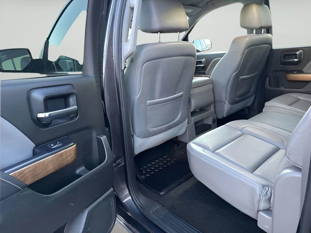 Used 2014 Chevrolet Silverado 1500 LTZ AWD/4WD image 18