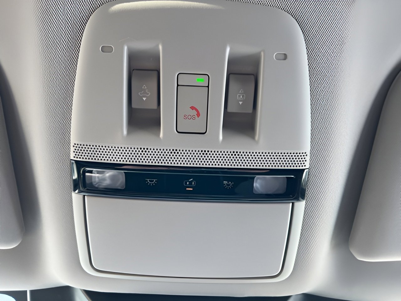 Used 2025 Nissan Murano SL image 17