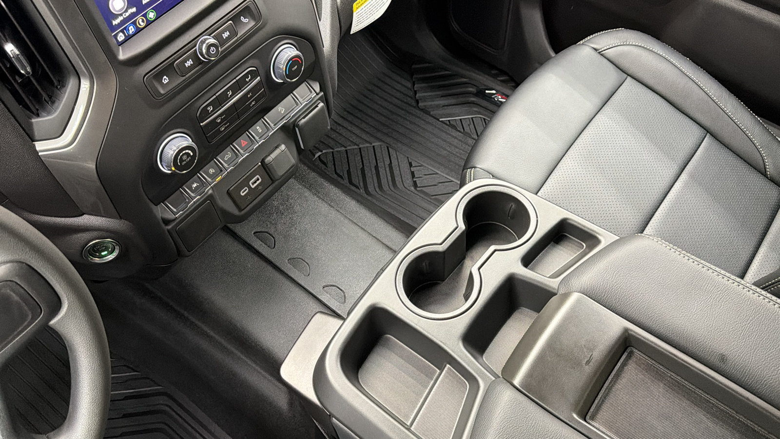 Used 2026 Chevrolet Silverado 1500 Custom Trail Boss w/ Dark Appearance Package AWD/4WD image 27