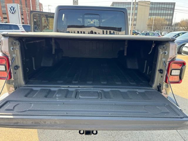 Used 2020 Jeep Gladiator Sport w/ Quick Order Package 24S AWD/4WD image 9