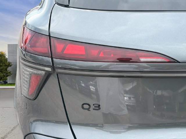 New 2026 Audi Q3 quattro 2.0T AWD/4WD image 10