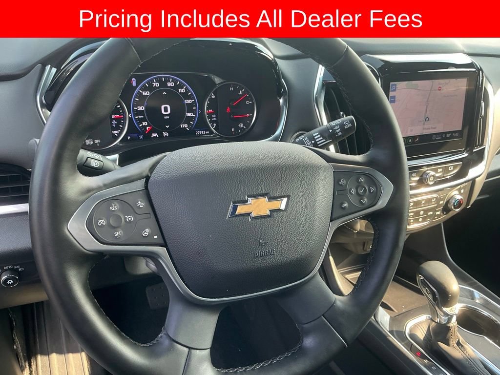 Used 2023 Chevrolet Traverse Premier FWD image 11