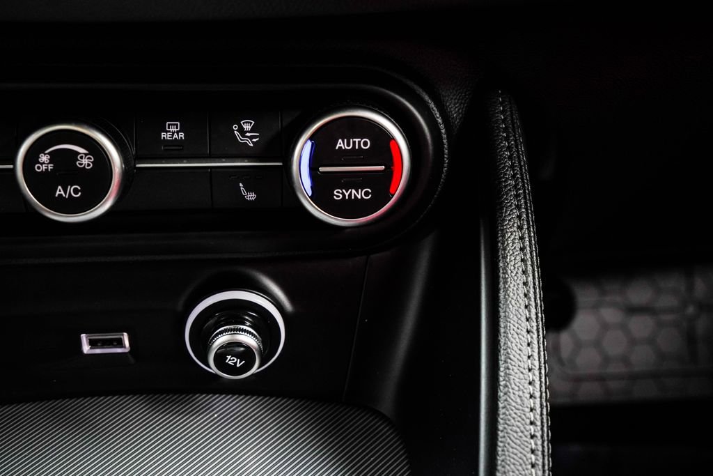 Used 2023 Alfa Romeo Stelvio Veloce image 27
