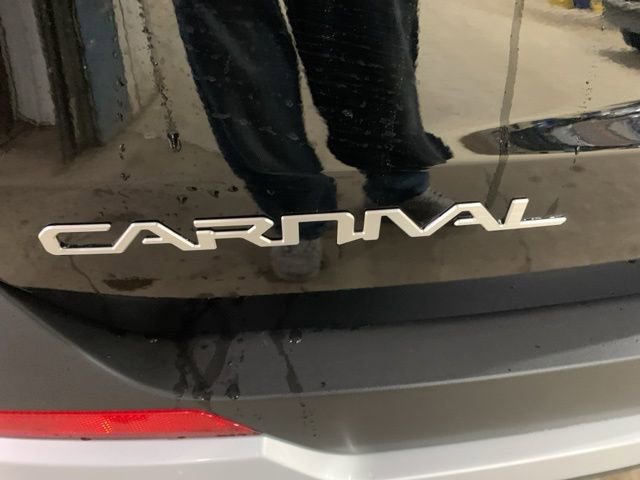 New 2026 Kia Carnival EX image 16