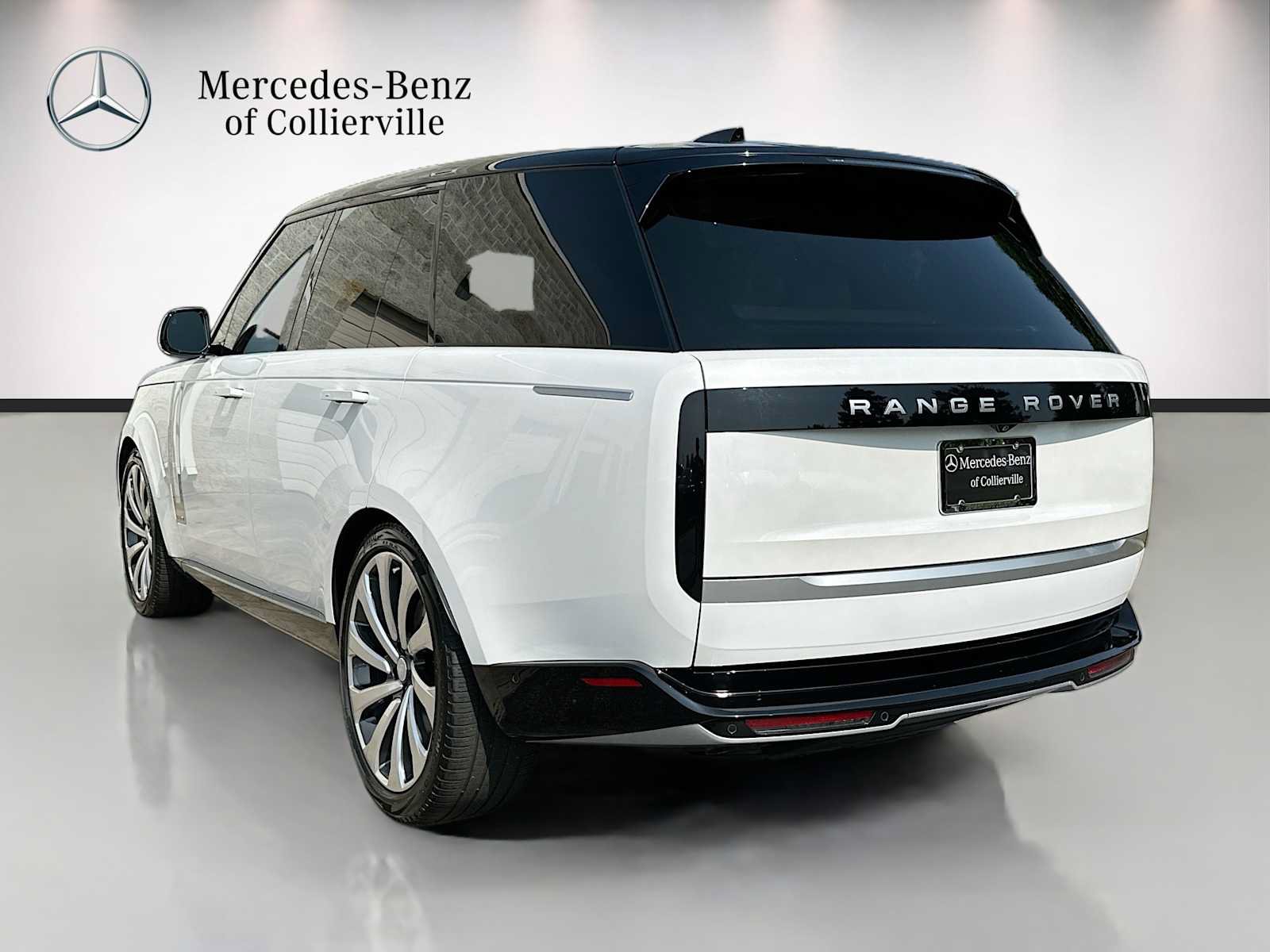 Used 2024 Land Rover Range Rover Autobiography AWD/4WD image 7