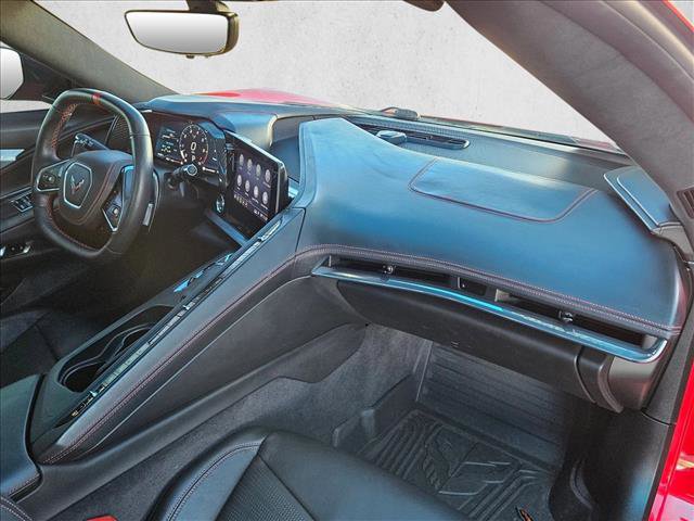 Used 2020 Chevrolet Corvette Stingray Premium Cpe w/ 3LT Preferred Equipment Group image 18