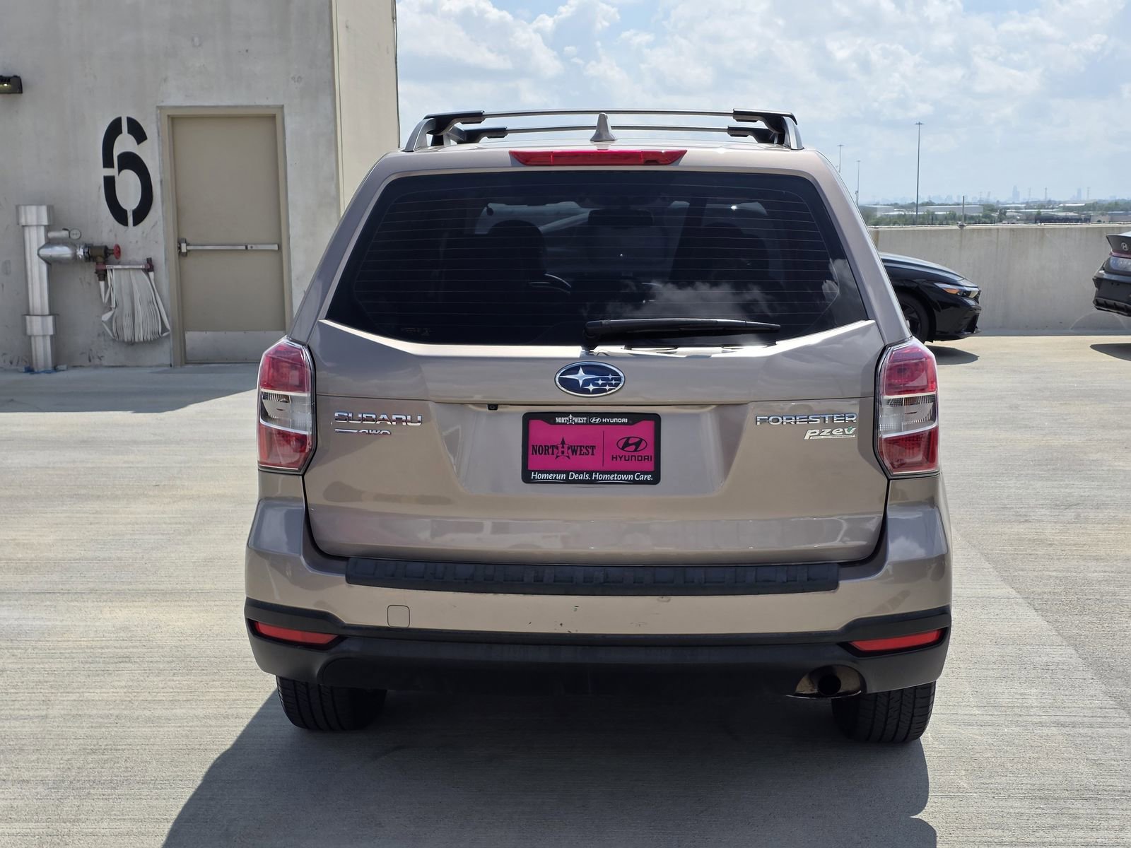 Used 2016 Subaru Forester 2.5i w/ Alloy Wheel Package image 7
