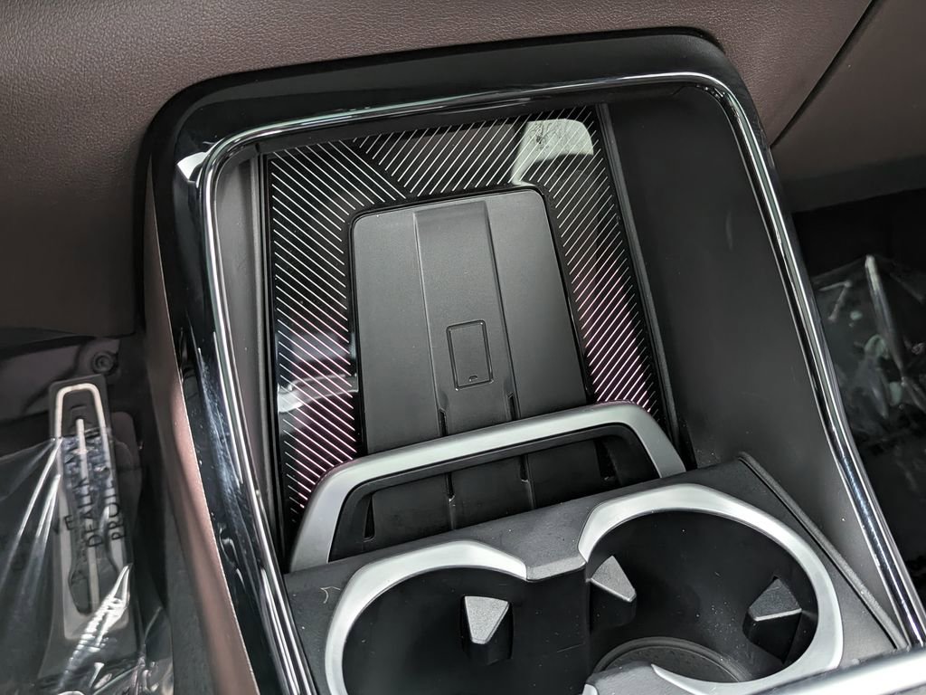 Used 2025 BMW X2 xDrive28i w/ M Sport Package image 36