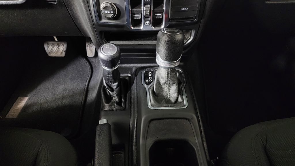 Used 2021 Jeep Wrangler Unlimited Sport image 20