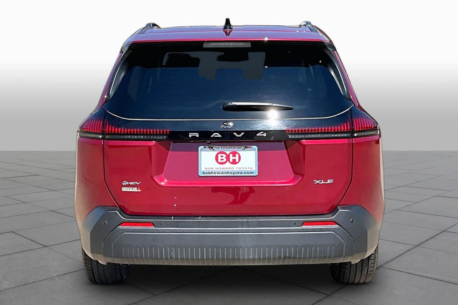 Used 2026 Toyota RAV4 XLE Premium FWD image 5