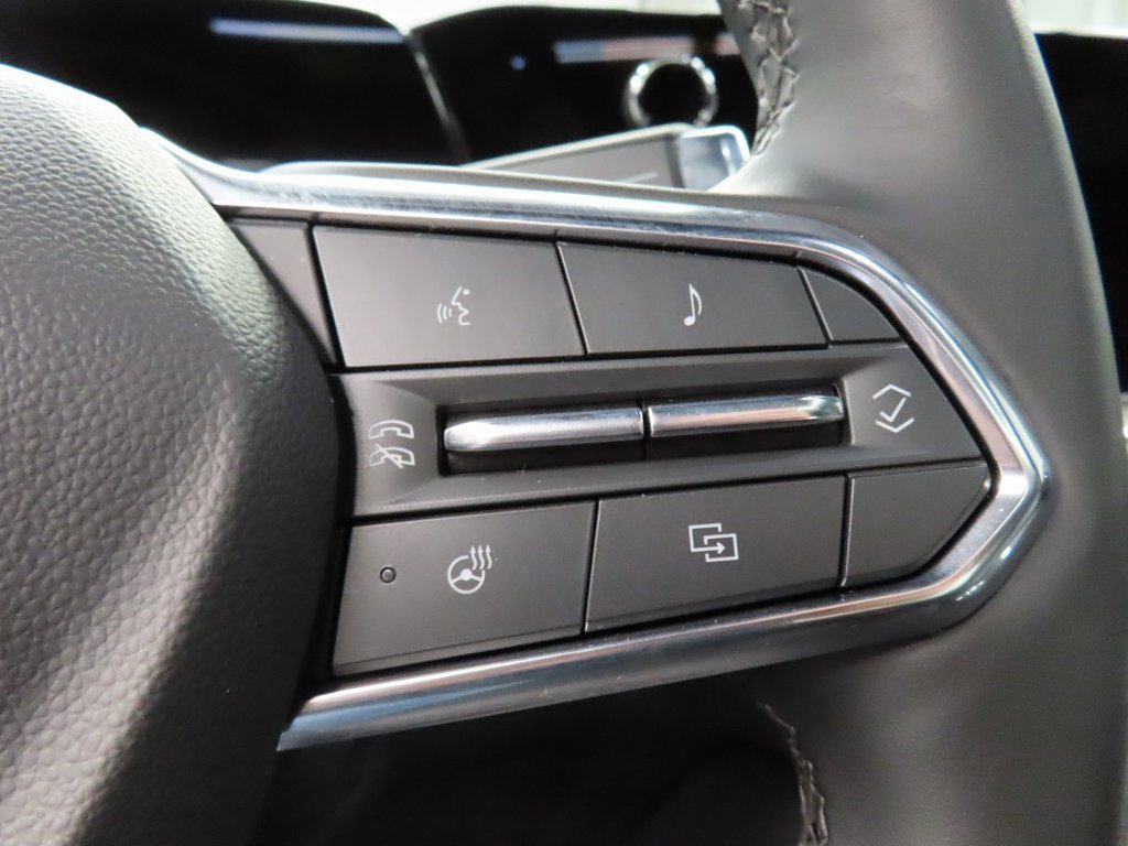 Used 2025 Chevrolet Suburban Z71 image 61