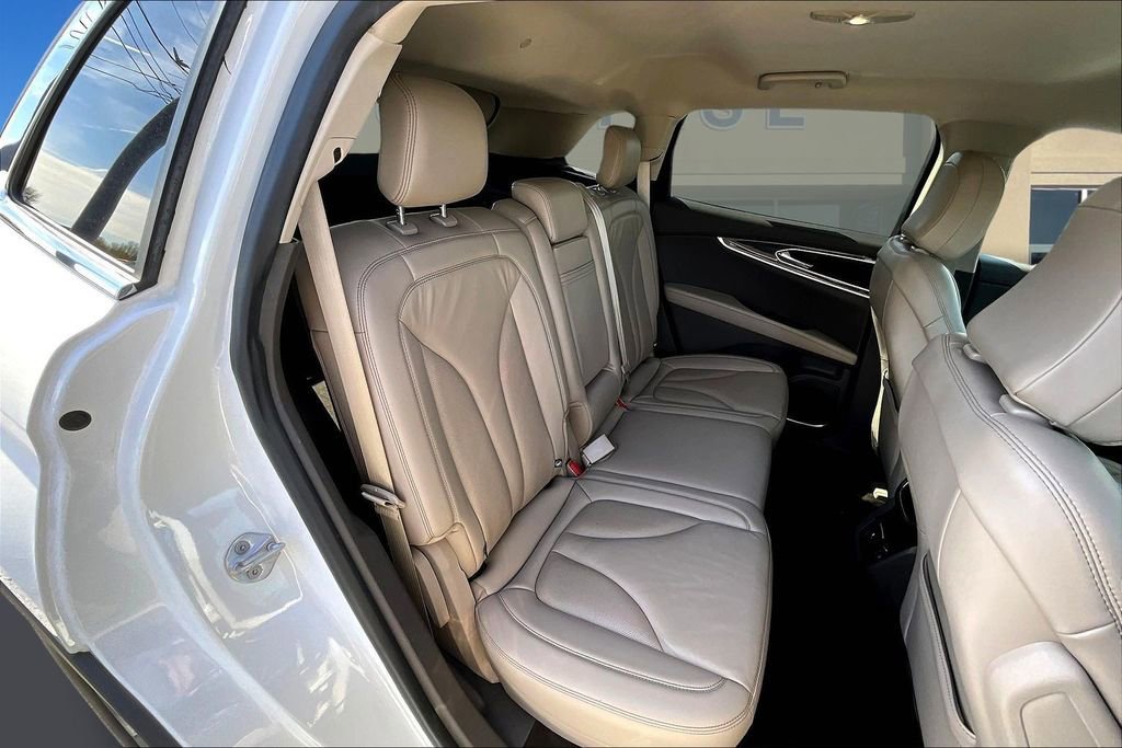 Used 2021 Lincoln Nautilus AWD w/ Equipment Group 101A image 27