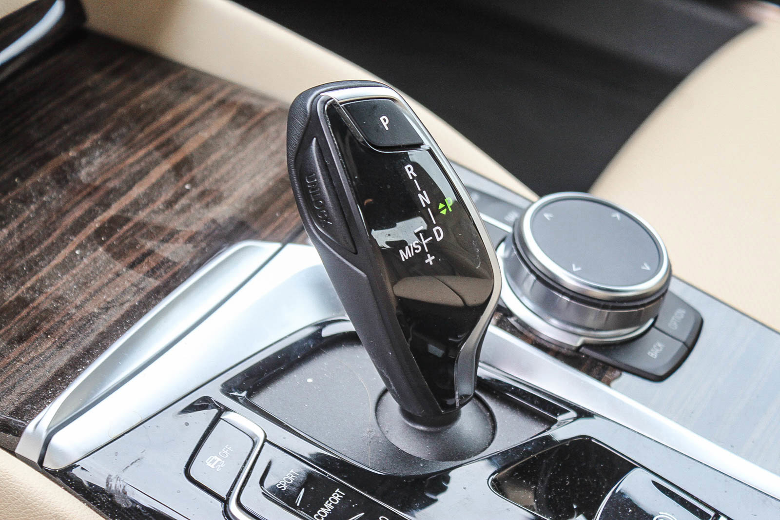 Certified 2023 BMW 530i w/ Premium Package image 19