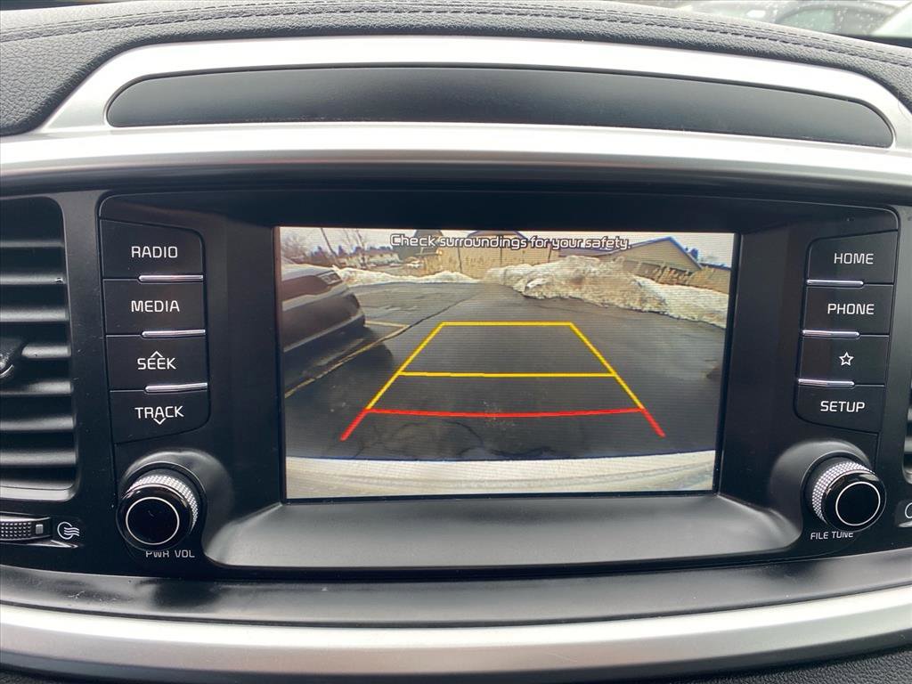 Used 2020 Kia Sorento S image 15