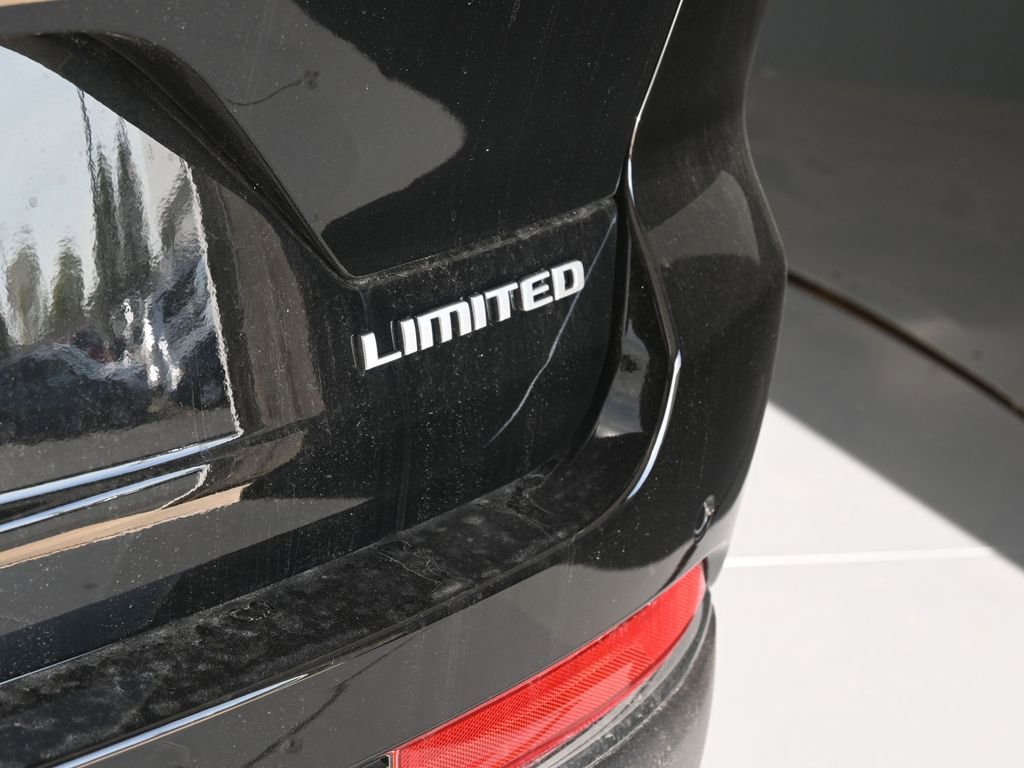 New 2025 Jeep Grand Cherokee Limited w/ Trailer Tow Package image 14