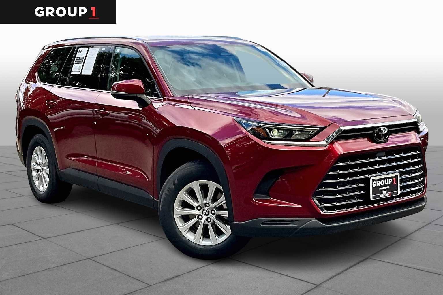 Used 2024 Toyota Grand Highlander XLE image 3