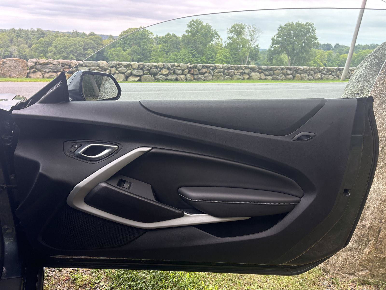Used 2019 Chevrolet Camaro SS RWD image 38